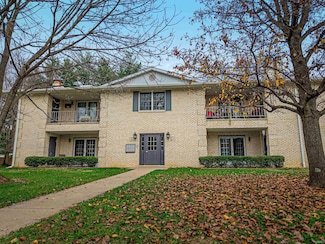 6704 Newburgh Rd, Evansville, IN 47715