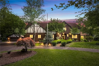 138 Presnar Dr, New Castle, PA 16105