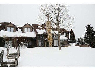 1 Sunridge Dr, Champion, PA 15622