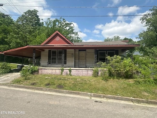 1621 Wallace St, Knoxville, TN 37921