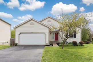 3102 Menzola Dr, Columbus, OH 43228
