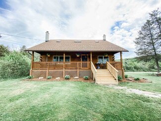 1015 Lake Rd, Milton, VT 05468