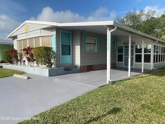 1906 Mango St NE, Palm Bay, FL 32905