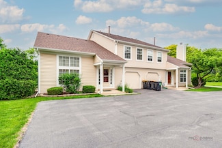 373 Wisteria Dr Unit 3B, Streamwood, IL 60107