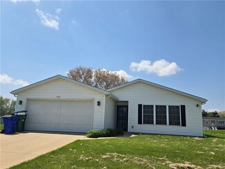 3379 E Condor Dr, Decatur, IL 62526
