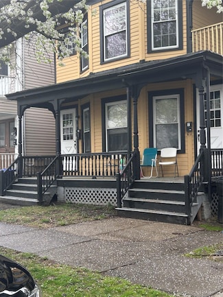 12 Franklin St, Poughkeepsie, NY 12601