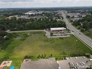 1048 S Main St, Lapeer, MI 48446