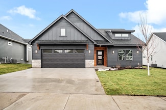 8038 Lost Lake Rd, Lake Shore, MN 56468