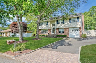 9 Mill St, Port Jefferson Station, NY 11776