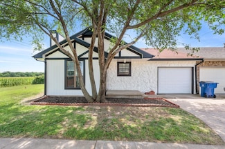 506 Plum Blue Cir, Benton, KS 67017