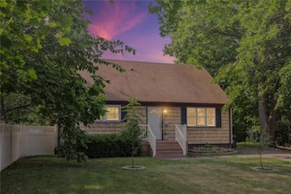 1668 Straight Path, Wheatley Heights, NY 11798