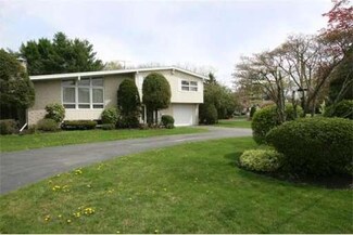 7 Grace Rd, Newton Center, MA 02459
