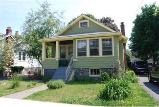 11 Ruggles St, Melrose, MA 02176