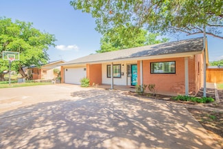 1603 E Reppto St, Brownfield, TX 79316