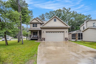380 N Hancock St, Pentwater, MI 49449