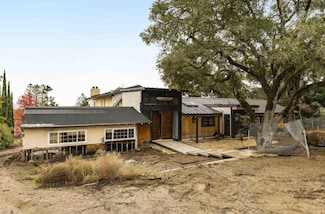 3085 Alexis Dr, Palo Alto, CA 94304