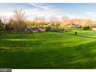 1960 Allentown Rd, Quakertown, PA 18951