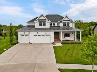 16205 Melrose St, Overland Park, KS 66062