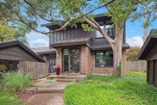 6935 Helsem Way Unit 121, Dallas, TX 75230