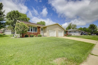 1734 N Van Buren St, Stoughton, WI 53589