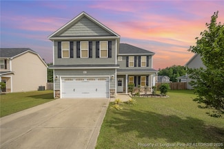 807 Roanoke Dr, Raeford, NC 28376