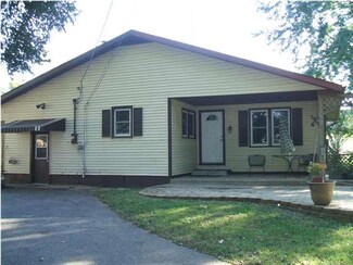 1212 E Spruce St, Petersburg, IN 47567