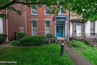 122 E Oak St Unit 3, Louisville, KY 40203