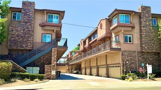5241 Colodny Dr Unit 403, Agoura Hills, CA 91301