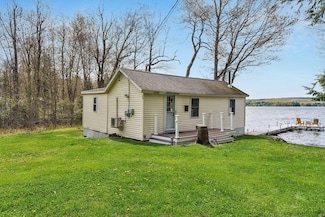 98 Jones Rd, Vassalboro, ME 04989