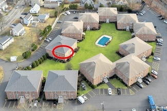 12 Colonial Village Unit 12, Arlington, MA 02474