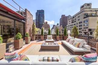 301 E 52nd St Unit PHC, New York, NY 10022