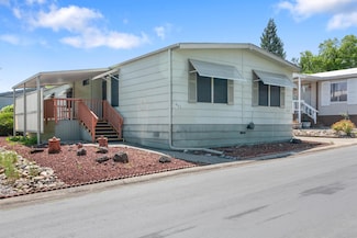 463 Logwood Dr, Redding, CA 96003
