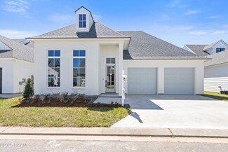 309 Harvest Creek Ln, Lafayette, LA 70508