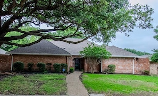 6019 Daven Oaks Dr, Dallas, TX 75248