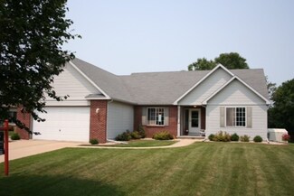 5242 Summer Ridge Dr, Madison, WI 53704