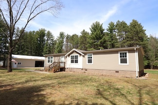 W12978 Beechnut Ave, Hancock, WI 54943