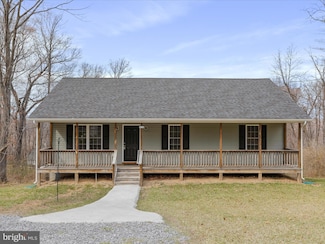 415 Pine Ridge Dr, Front Royal, VA 22630