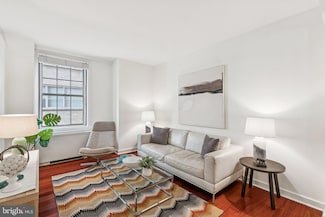 219 29 S 18th St Unit 1006, Philadelphia, PA 19103