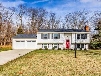 1161 Erin Dr, Kent, OH 44240
