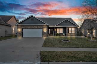 5605 Plymouth Dr, Lawrence, KS 66049