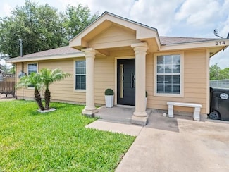 214 S Pat Cannon St, Weslaco, TX 78596