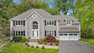 4 Bixby Ct, Rye, NY 10580