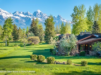 720 Paintbrush Dr, Jackson, WY 83001