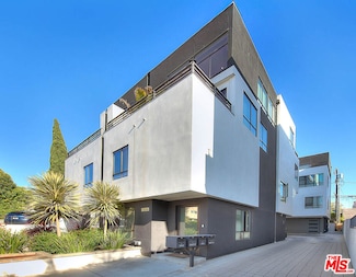5014 Rosewood Ave, Los Angeles, CA 90004
