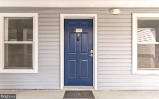 3179 Summit Square Dr Unit 2-E6, Oakton, VA 22124