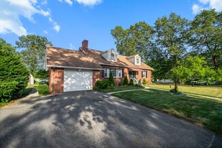 255 Moore St, Chicopee, MA 01013