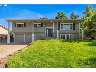 2706 SE Spruce St, Hillsboro, OR 97123