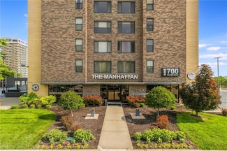 700 E 8th #4s St, Kansas City, MO 64106