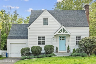 21 Sound Beach Ave, Old Greenwich, CT 06870