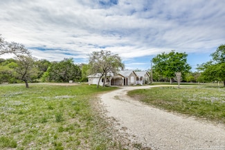 143 Platten Creek Rd, Boerne, TX 78006